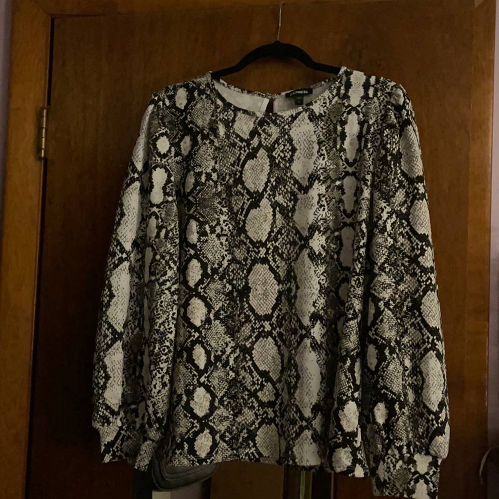 Express snake skin long sleeve top